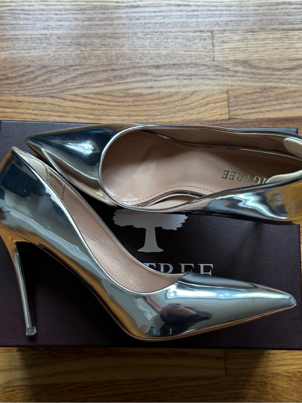 Metallic Silver Pointed Stiletto Heels - Picture 7 of 8